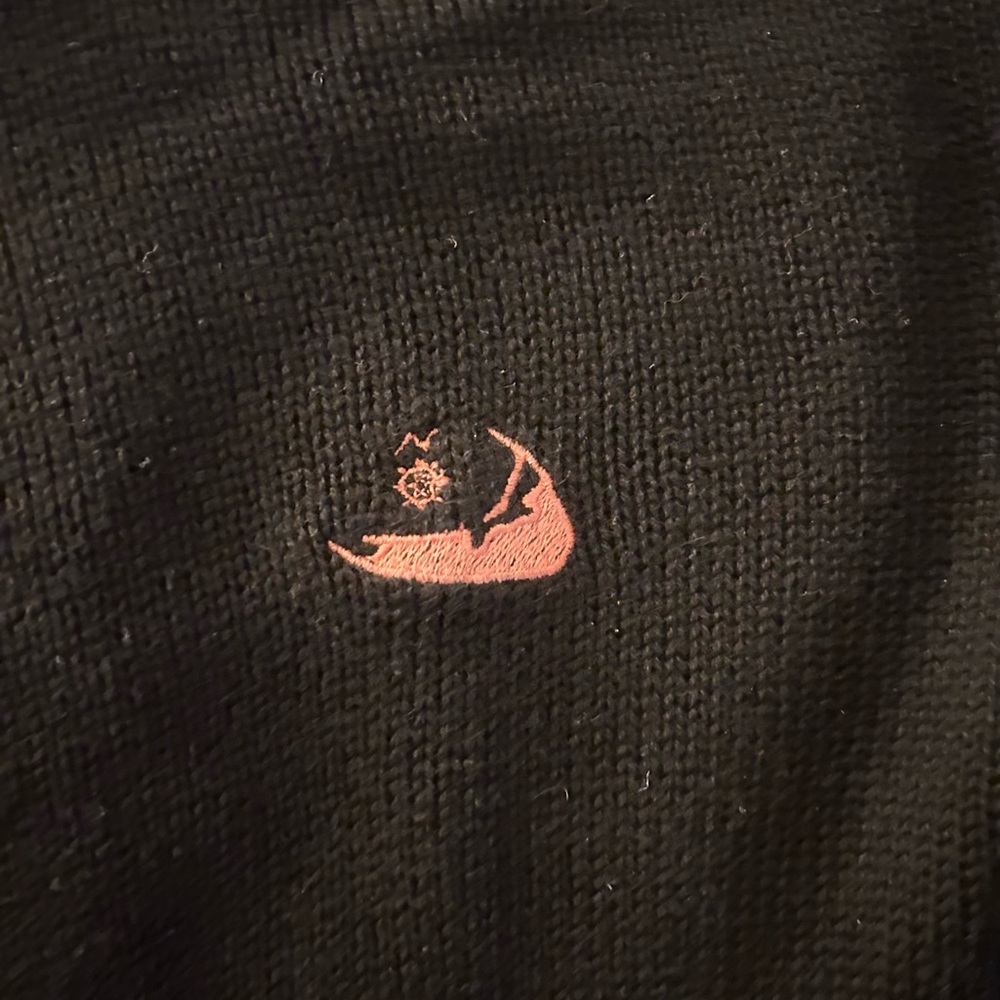 Murray’s Sweater - Picture 3 of 3